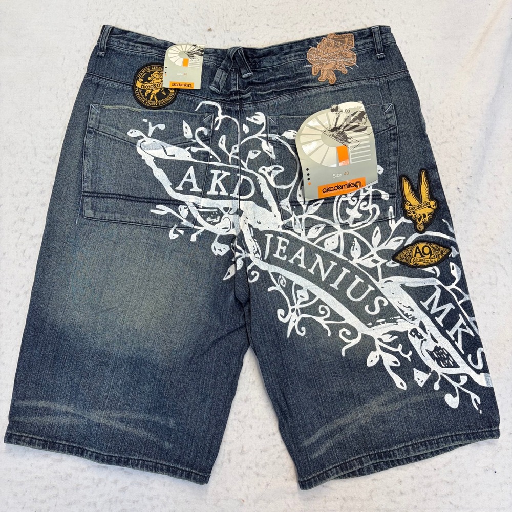 NWT Akademiks Eve Scrnd Short Mens Size 40 Blue Denim Graphic Y2K Baggy Jorts